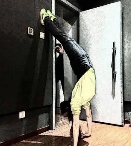 刘亦菲晒倒立照惊呆众人"神仙姐姐"好身手!