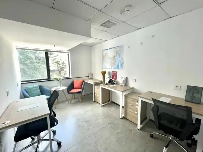 精装落地窗办公室880元起可电商创业