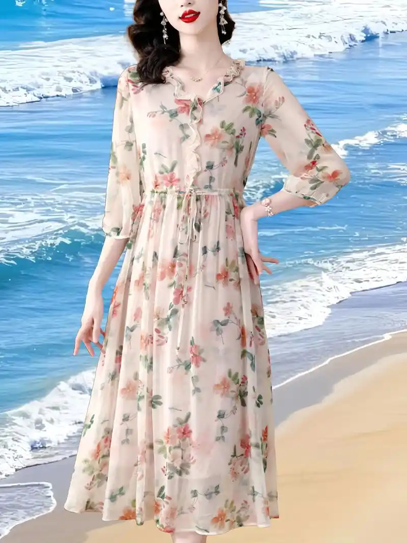 这一款波西米亚碎花连衣裙真是夏季的绝妙选