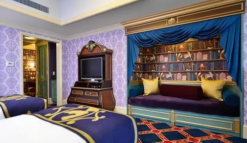 《美女与野兽》迪士尼饭店主题客房活动与new fantasyland同步开跑!