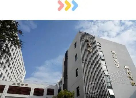 津西畔的宿州路上 有一所美丽的校园 那就是创建于1920年的合肥三中 "