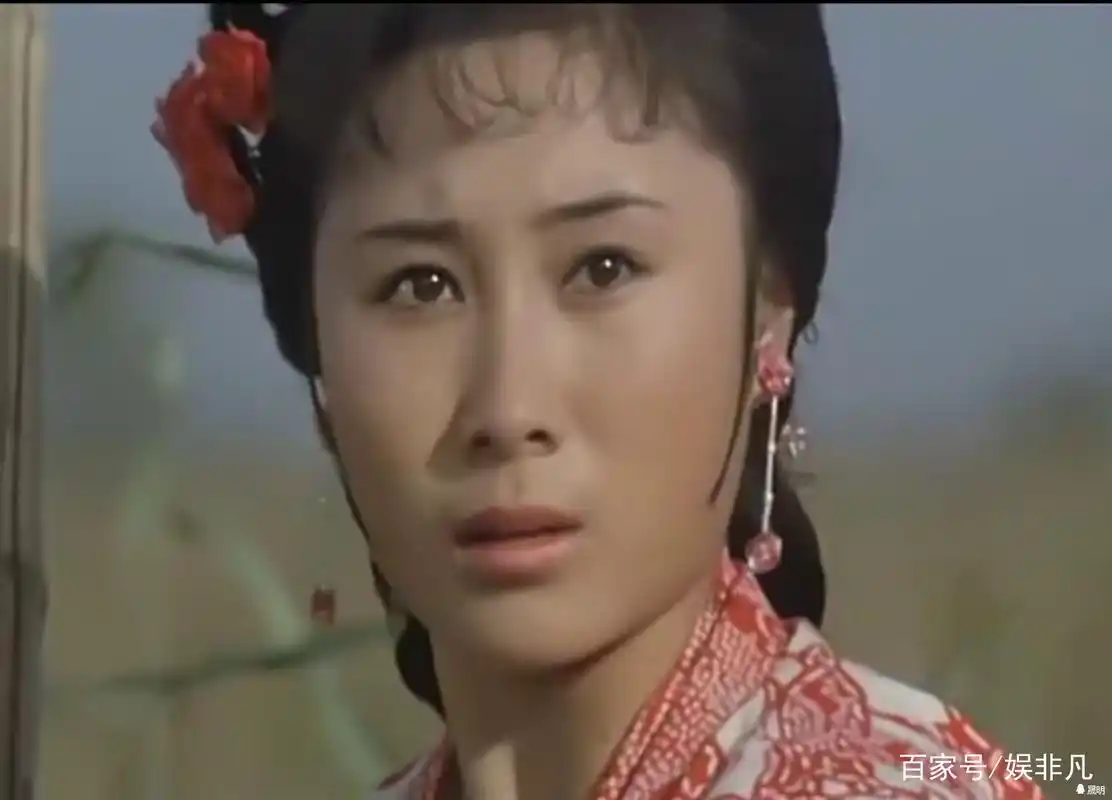 《少林寺》中的牧羊女,搭档李连杰没能火,弃影从商终成女富豪!