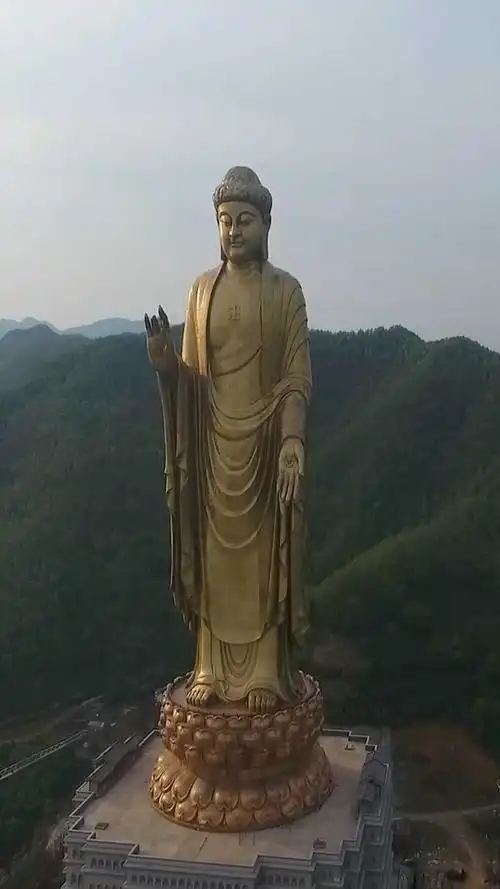 世界最大佛像河南平顶山中原大佛总高208米造价12个亿被誉为世界第一