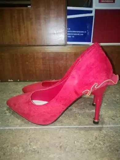 超低价转两对鞋