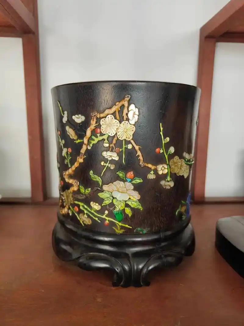 清代印度小叶紫檀百宝嵌笔筒 清代印度小叶 - 抖音