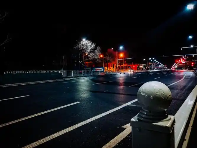 凌晨三点的街头