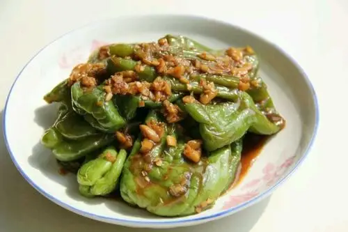 蒜蓉虎皮青椒的做法,蒜蓉虎皮青椒怎么做好吃,蒜蓉虎皮青椒的家常做法