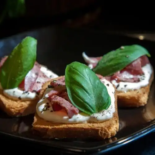 roast-beef-&-horseradish-02 (medium)