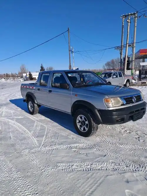 13年11月东风郑州日产汽油四驱皮卡,原版没伤随时过户,秒杀 - 抖音