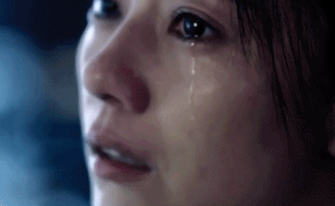 小伤感想哭时妹子流泪gif动图_动态图_表情包下载_soogif