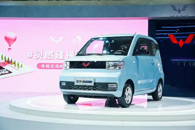 2020成都车展五菱宏光miniev上市预售1个月订单已超3万个