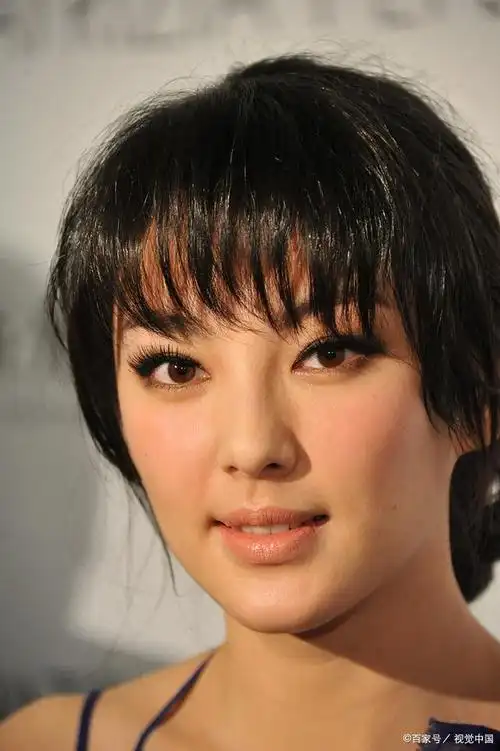 据说有人想看张雨绮,今天她来了