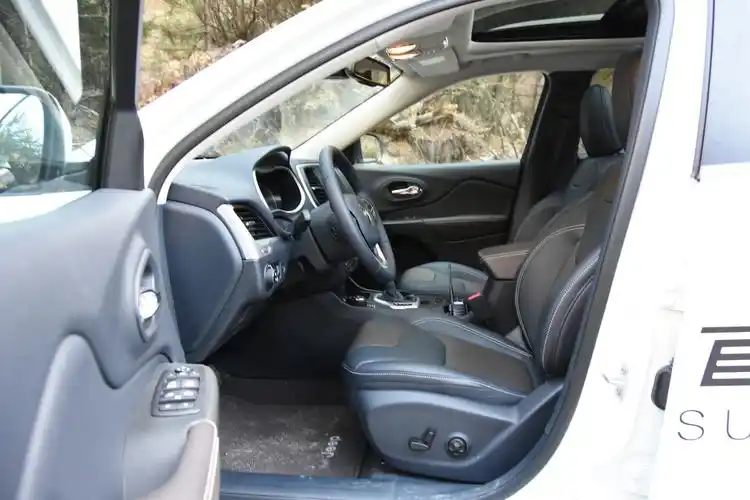 4l 全能版】jeep自由光_2.4l 全能版图片-网通社汽车