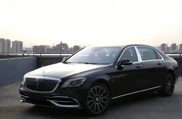 梅赛德斯奔驰迈巴赫