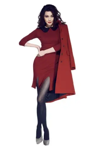 1/5甄锡毕业于伯克利音乐学院,是著名的演员,模特,主持人.