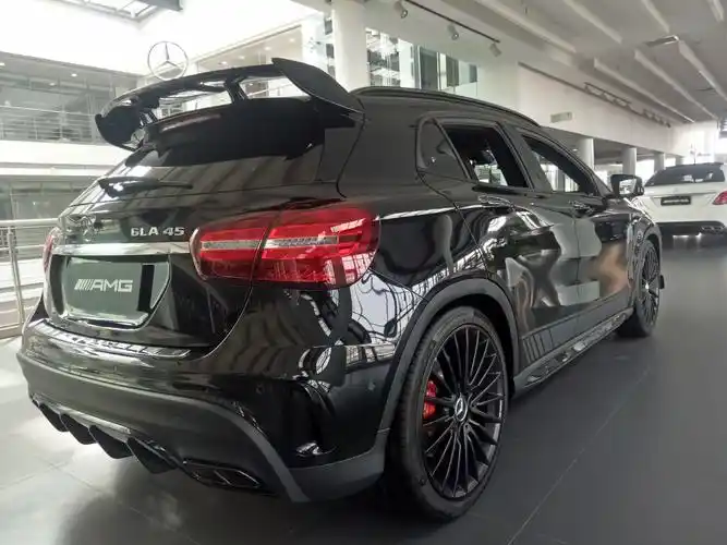 北京奔驰gla45陆地小钢炮落地价格多少