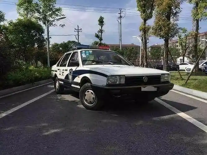 中国警车发展史图