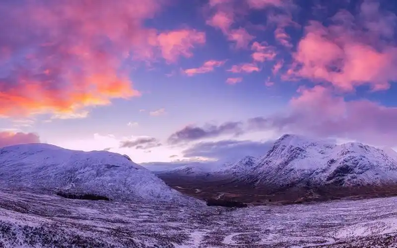 壮阔大山美丽云朵风景图片壁纸高清大图预览1920x1200_风景壁纸下载