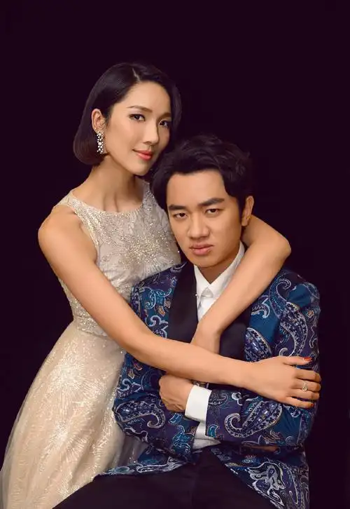 王祖蓝李亚男双十一晚会图片