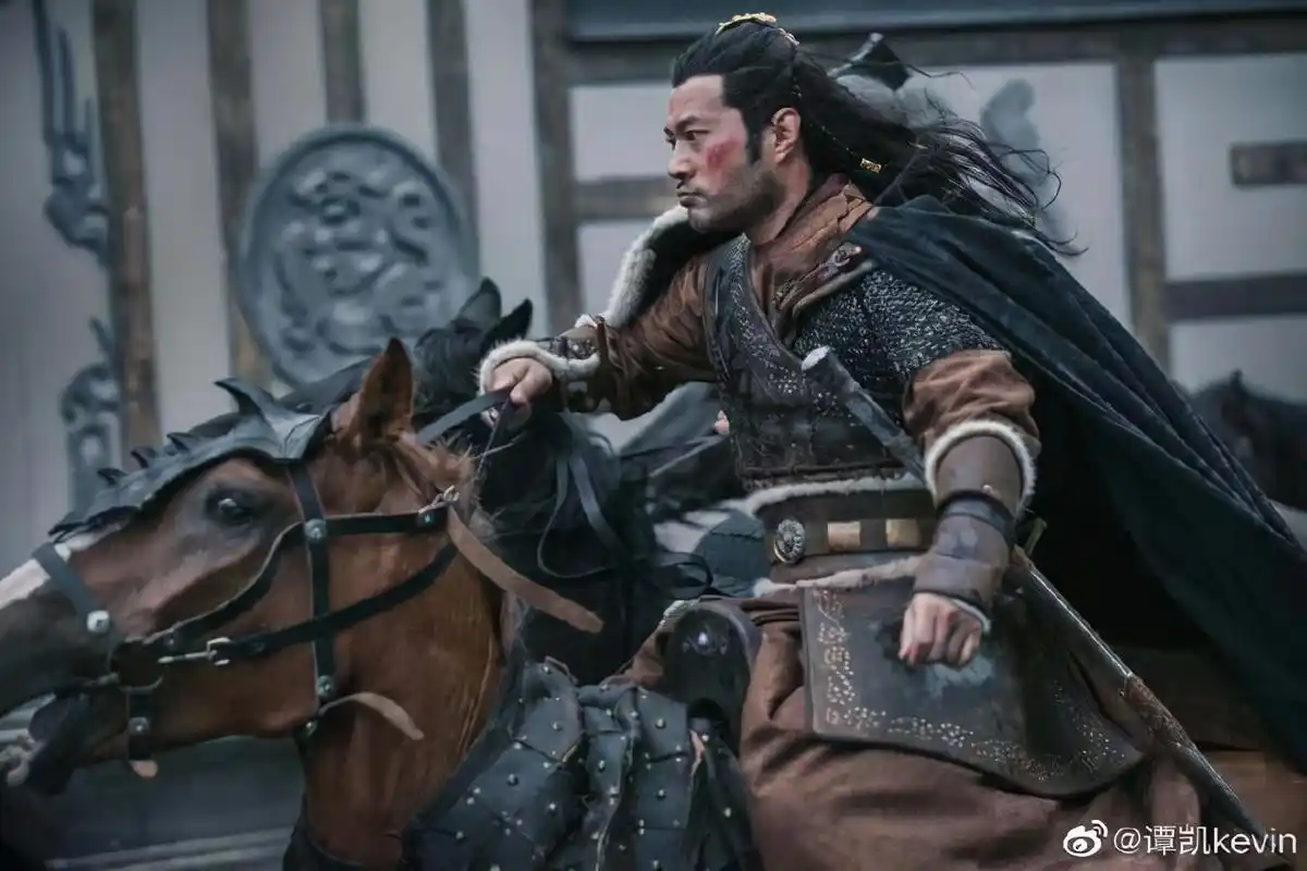唐嫣怀着宝宝还骑马,主角谭凯出道前是设计师,《燕云台》有意思