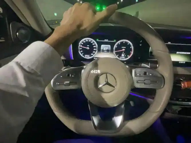 奔驰s450第一视角拿去发朋友圈吧