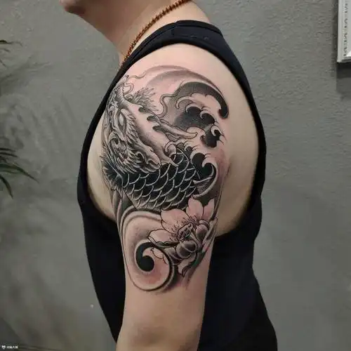 大臂鳌鱼遮盖大臂图腾_纹身吧社区 - 纹身大咖