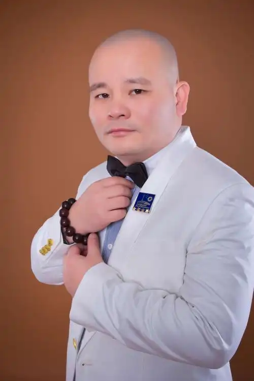 易悦人物志 | 成就梦想演讲俱乐部创始人蔡力:我就是一个梦想家