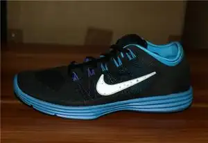 nike lunarhyperworkout  芯片版耐克女鞋全能训练鞋532224-002