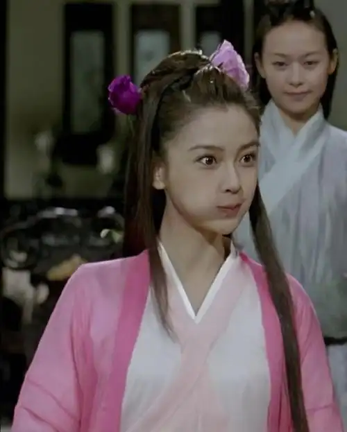 杨颖花田喜事剧照