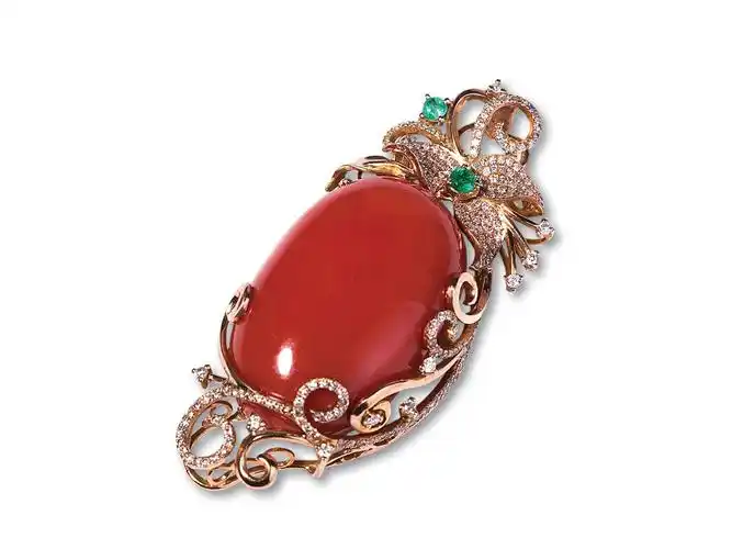 > 阿卡红珊瑚大蛋面挂坠