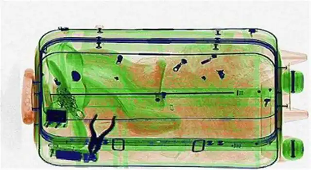 新推出了一个x光安检日常生活中,我们都会遇到安检,无论地铁火车飞机