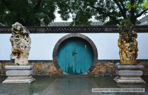 大型四合院月亮门实拍