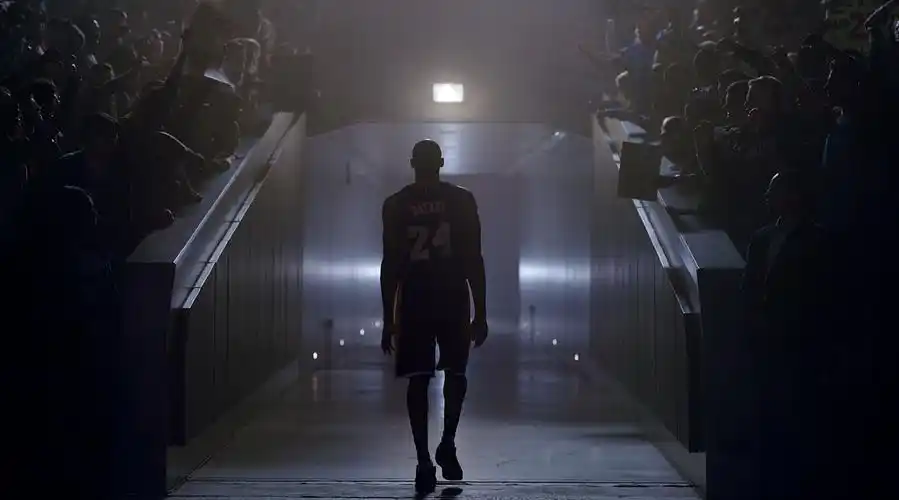 科比生涯每一代球鞋广告合集!不少都是经典之作,值得收藏!