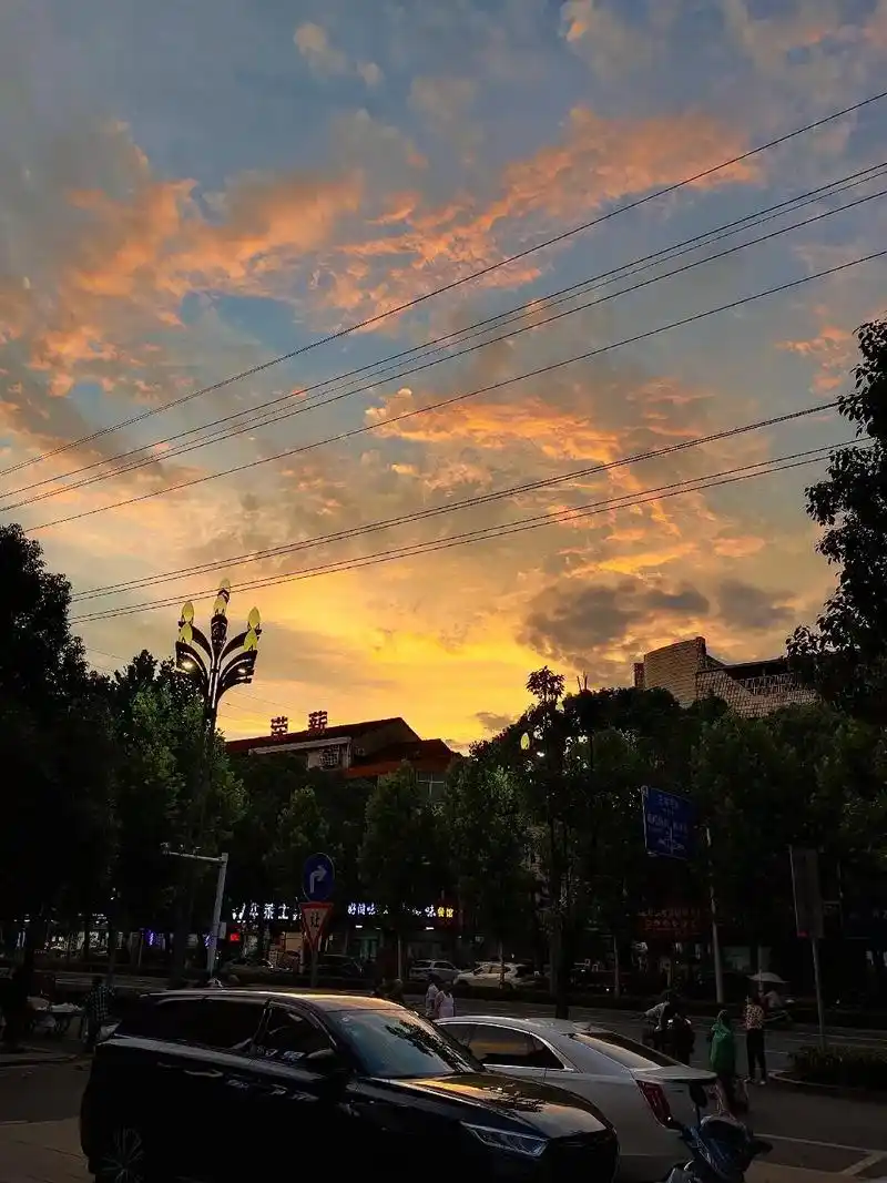 能分享你手机里临澧天空的照片吗