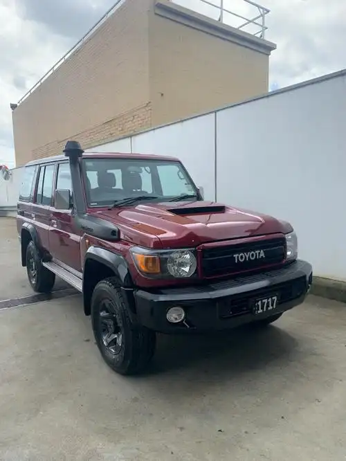 路巡70周年限量lc76丰田v8最后的倔强