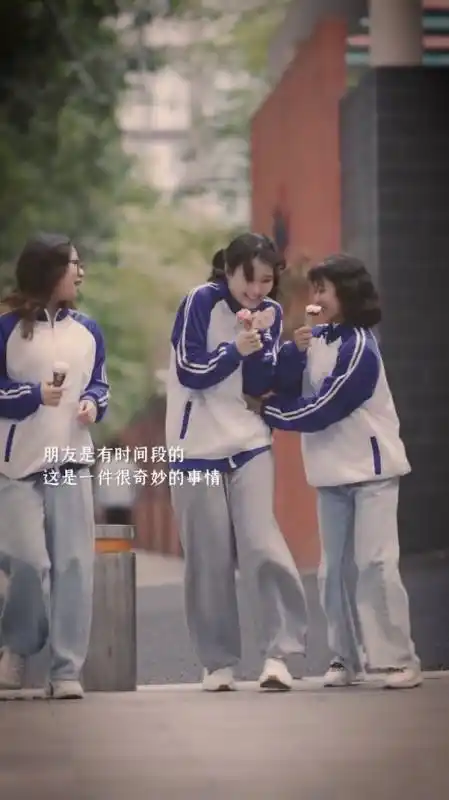 6.73万次播放.2021-04-083509鹿小卷v2.53万粉丝  关注比炸鸡更好吃!