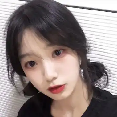 女生头像真人正脸