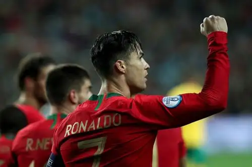 稳!c罗连续13个自然年进球数超30