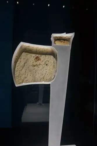 良渚与古代中国--玉器显示的五千年文化(三)