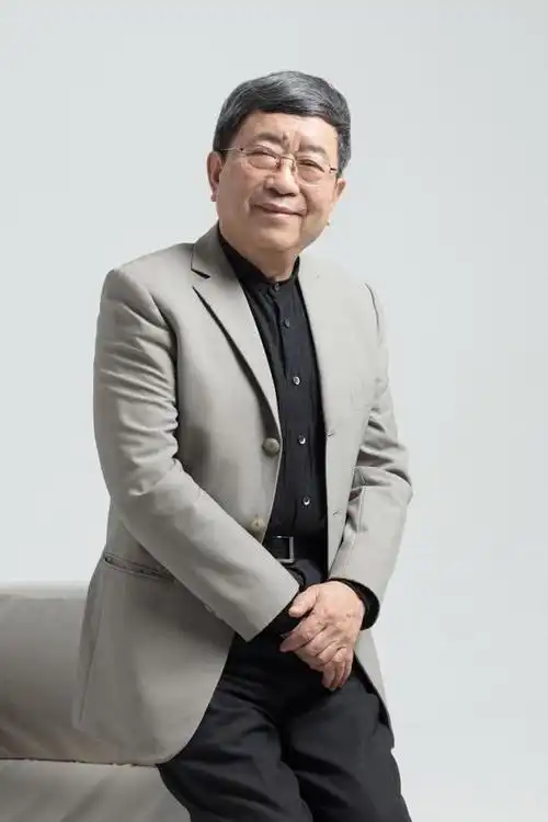 经典作品"重装"起航 余秋雨自言这套"定稿合集"是"终极版"_网易订阅