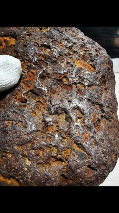 金属球粒陨石精品!燃烧痕迹明显!一眼货!