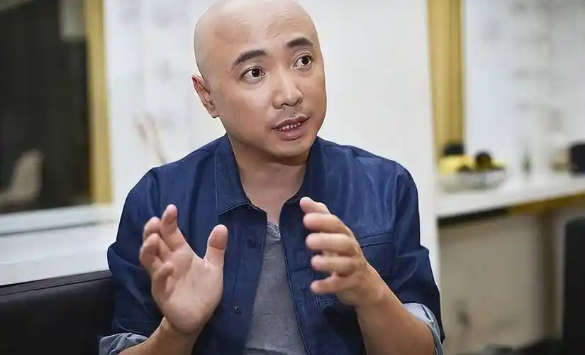 娱乐圈4位"光头大佬",风流成性聪明绝顶,他们的故事个个精彩_包贝尔