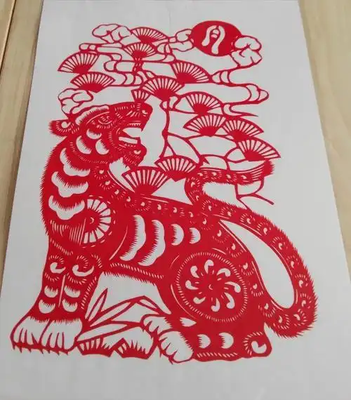 剪纸中的松树用阳刻还是阴刻