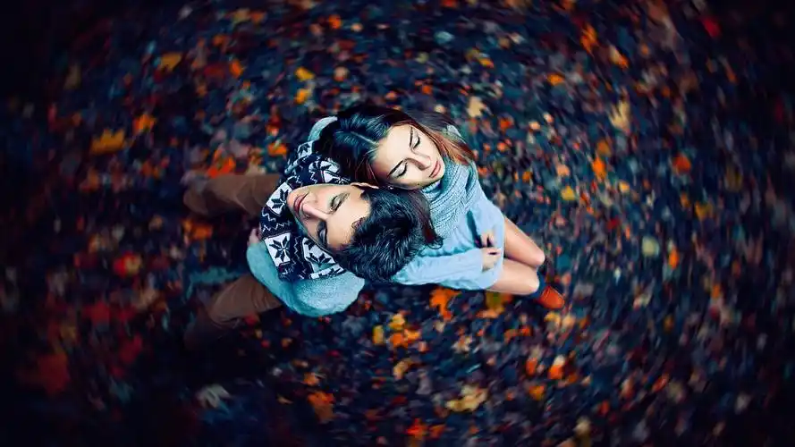 浪漫,爱情,情侣,唯美,背对背的拥抱壁纸