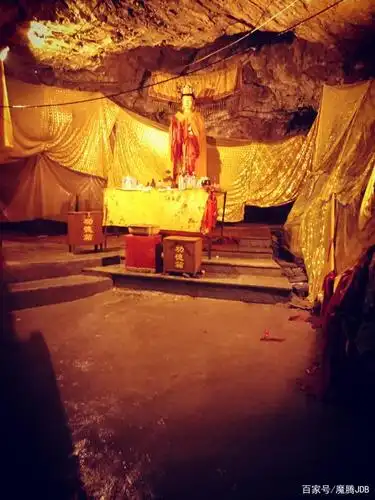 磐石市的一个溶洞去过的我服了!