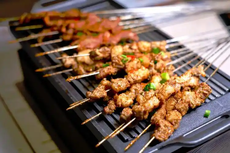 新潮串烧小酒场,就在湖里海峡文创园