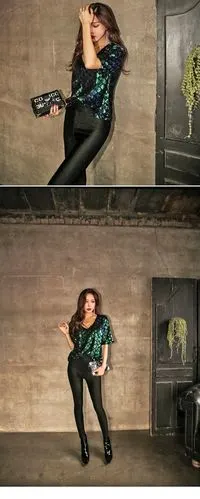 韩国代购正品春季新款名媛气质女郎时尚闪耀亮片百搭个性v领t恤