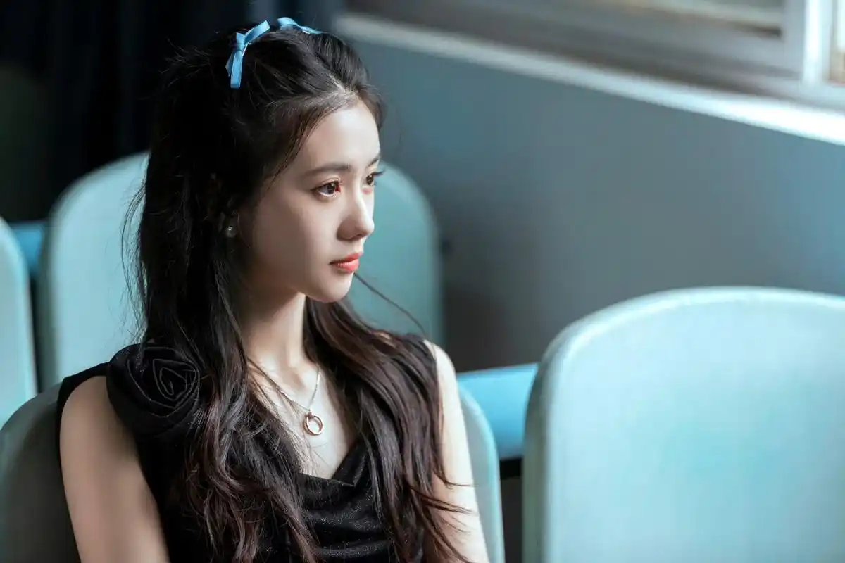 刘浩存黑色仙女短裙# 刘浩存黑色仙女短裙,青春活力,元气满满~期待