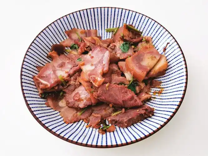 周末,夫妻俩做 5道菜,共花费37元,猜猜哪道菜最贵?_小野鱼