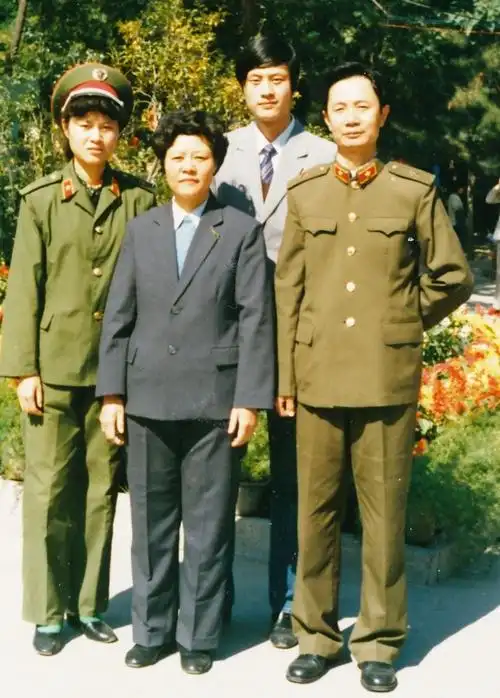 半生回望永世珍藏(黄寺大院1969)